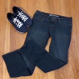 Adorable Skinny/Straight Leg Jeans Size 3 Short